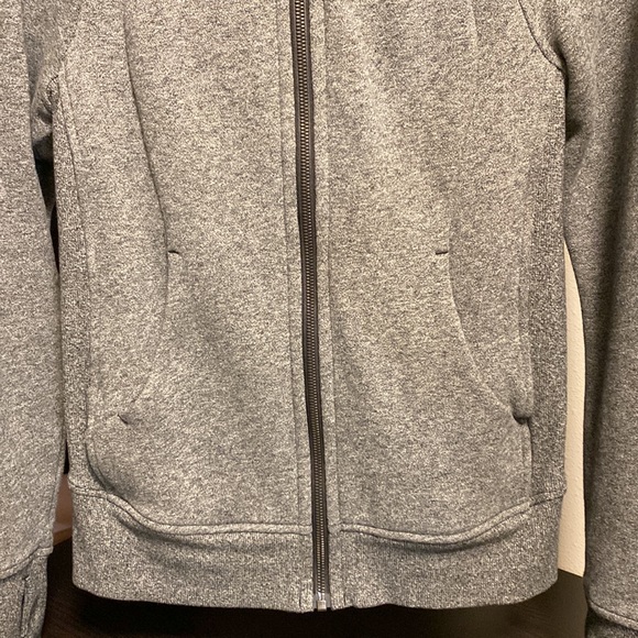 Lululemon Scuba Hoodie - Picture 4 of 8
